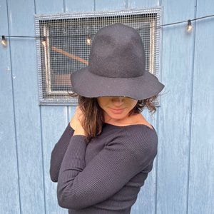 Rhythm. Women's Felt Hat